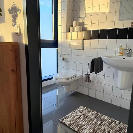 Apartment Monteur- Und Ferienunterkunft *