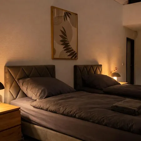 Monteur- Und Ferienunterkunft Lägenhet