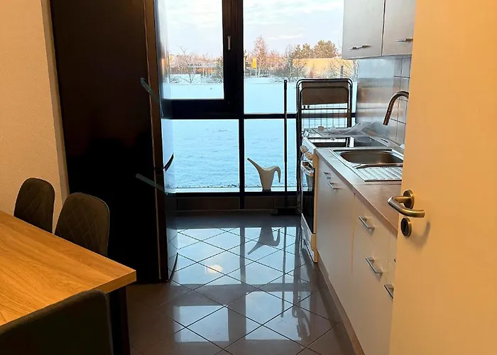 Monteur- Und Ferienunterkunft Lägenhet *